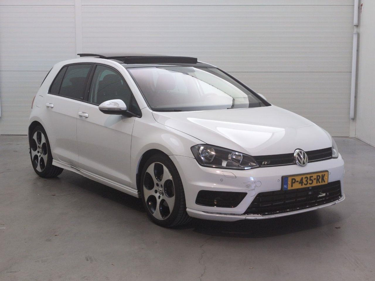Volkswagen Golf 1.4 TSI Connected Series | 2017 | 114.917 km | Automaat | P435RK | NAP: Geen oordeel - Hatchback: bilde 2 Volkswagen Golf 1.4 TSI Connected Series | 2017 | 114.917 km | Automaat | P435RK | NAP: Geen oordeel - Hatchback: bilde 2