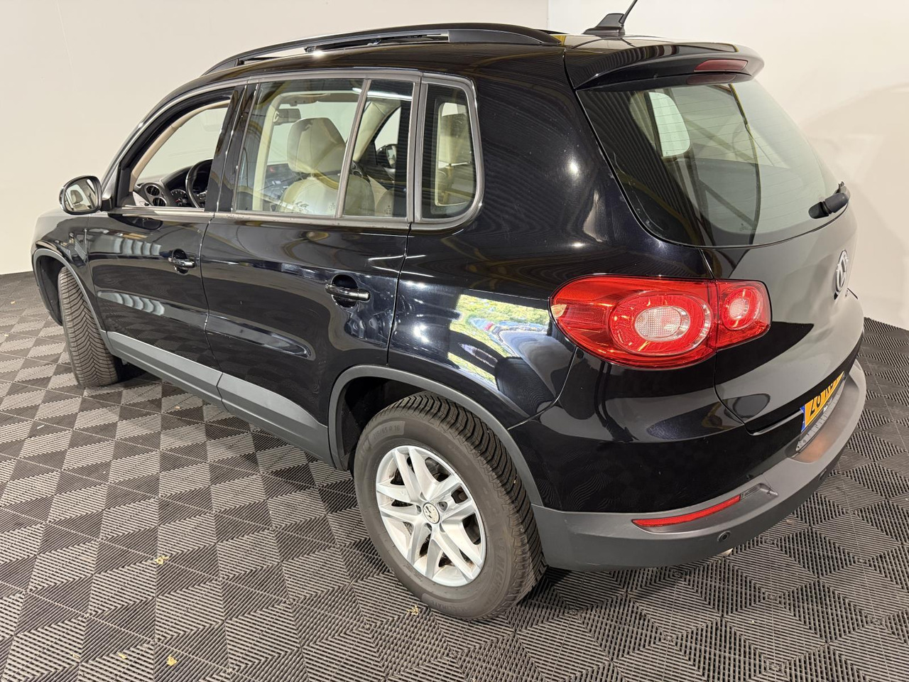 Volkswagen | Tiguan | 1.4 TSI Comfort&Design | 2011 | 236.671 km | 28RDT1 | Logisch - SUV: bilde 2 Volkswagen | Tiguan | 1.4 TSI Comfort&Design | 2011 | 236.671 km | 28RDT1 | Logisch - SUV: bilde 2