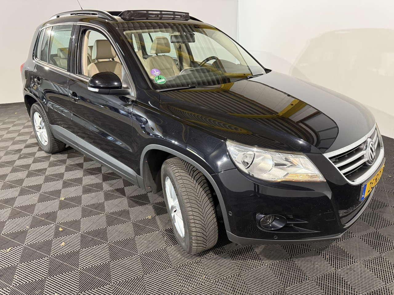 Volkswagen | Tiguan | 1.4 TSI Comfort&Design | 2011 | 236.671 km | 28RDT1 | Logisch - SUV: bilde 5 Volkswagen | Tiguan | 1.4 TSI Comfort&Design | 2011 | 236.671 km | 28RDT1 | Logisch - SUV: bilde 5