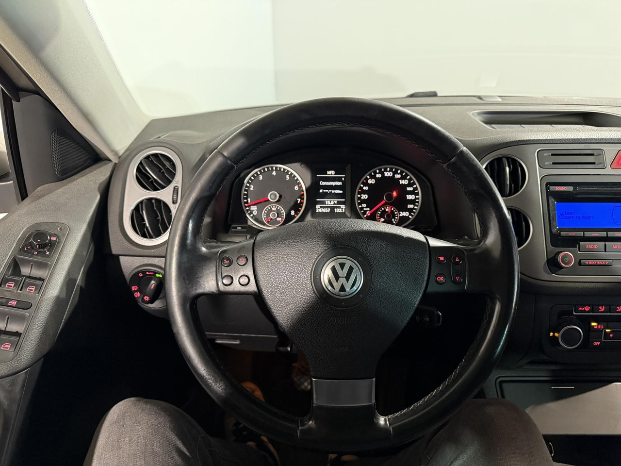 Volkswagen | Tiguan | 1.4 TSI Sport&Style | 2010 | 247.657 km | 41KRT5 | Logisch - SUV: bilde 3 Volkswagen | Tiguan | 1.4 TSI Sport&Style | 2010 | 247.657 km | 41KRT5 | Logisch - SUV: bilde 3