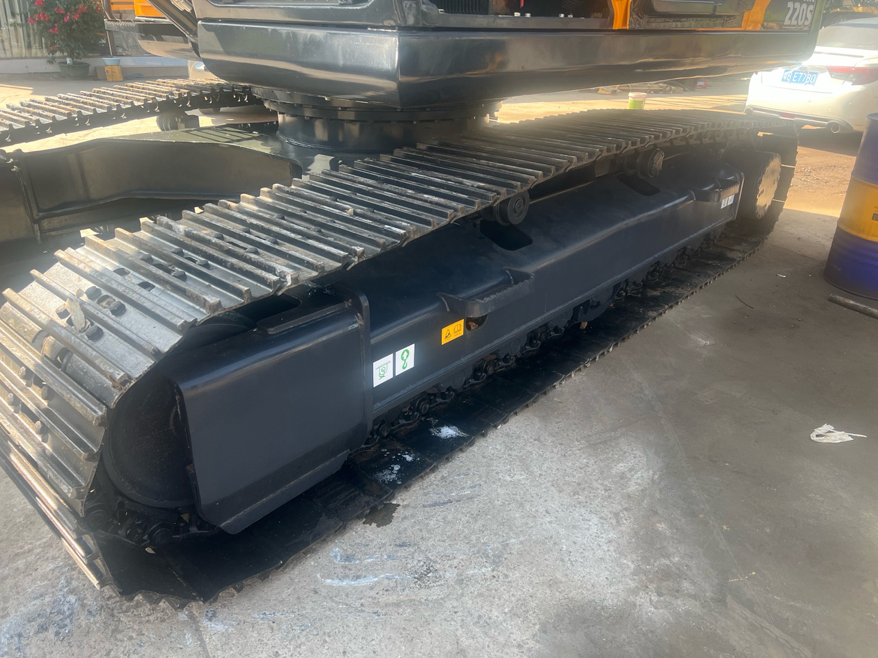 Hyundai 220S - Beltegraver: bilde 5 Hyundai 220S - Beltegraver: bilde 5