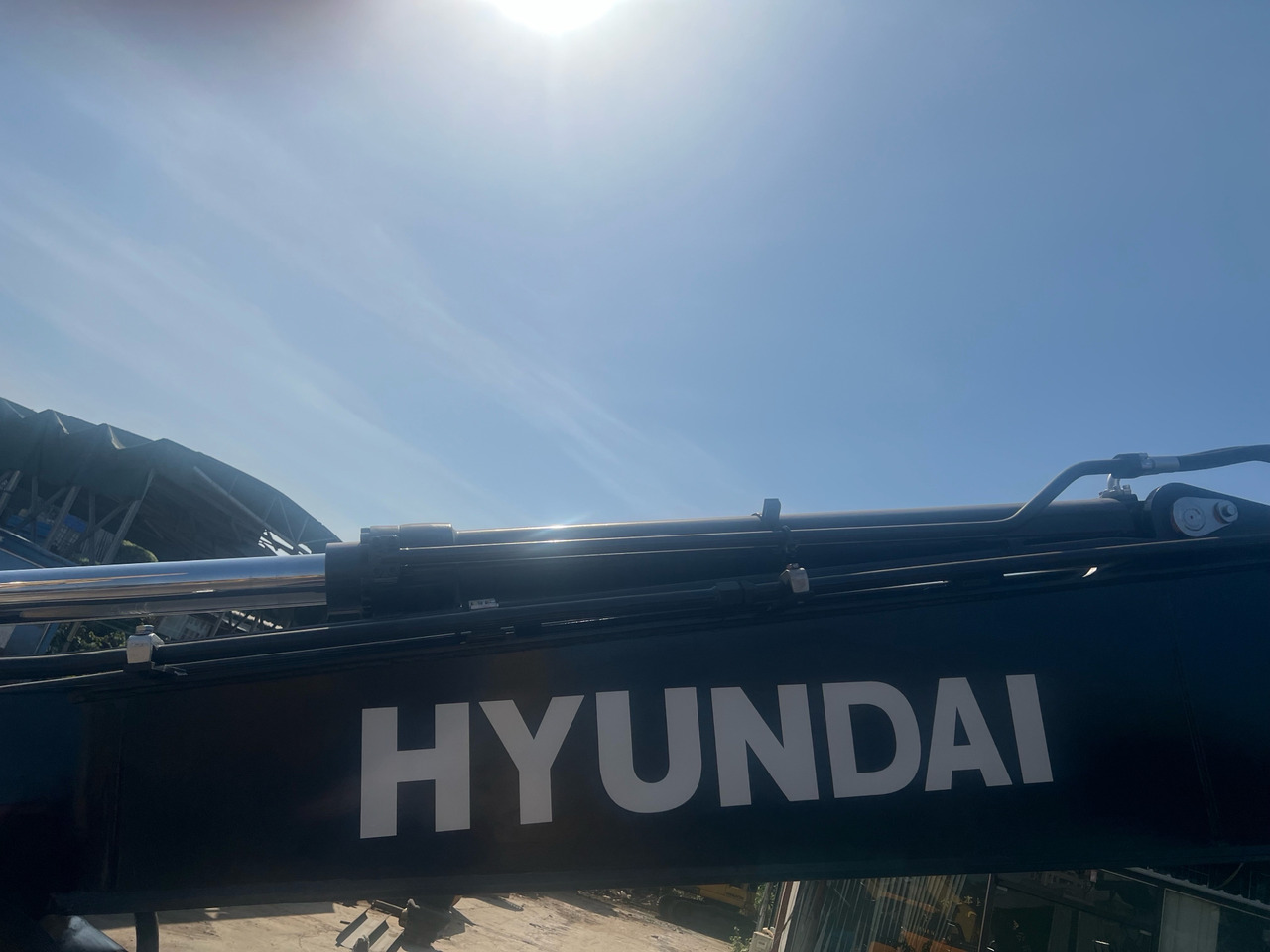 Hyundai 220S - Beltegraver: bilde 1 Hyundai 220S - Beltegraver: bilde 1