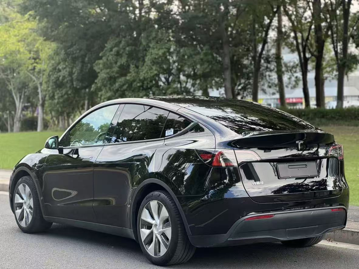 TESLA MODEL Y - Personenbil: bilde 4 TESLA MODEL Y - Personenbil: bilde 4