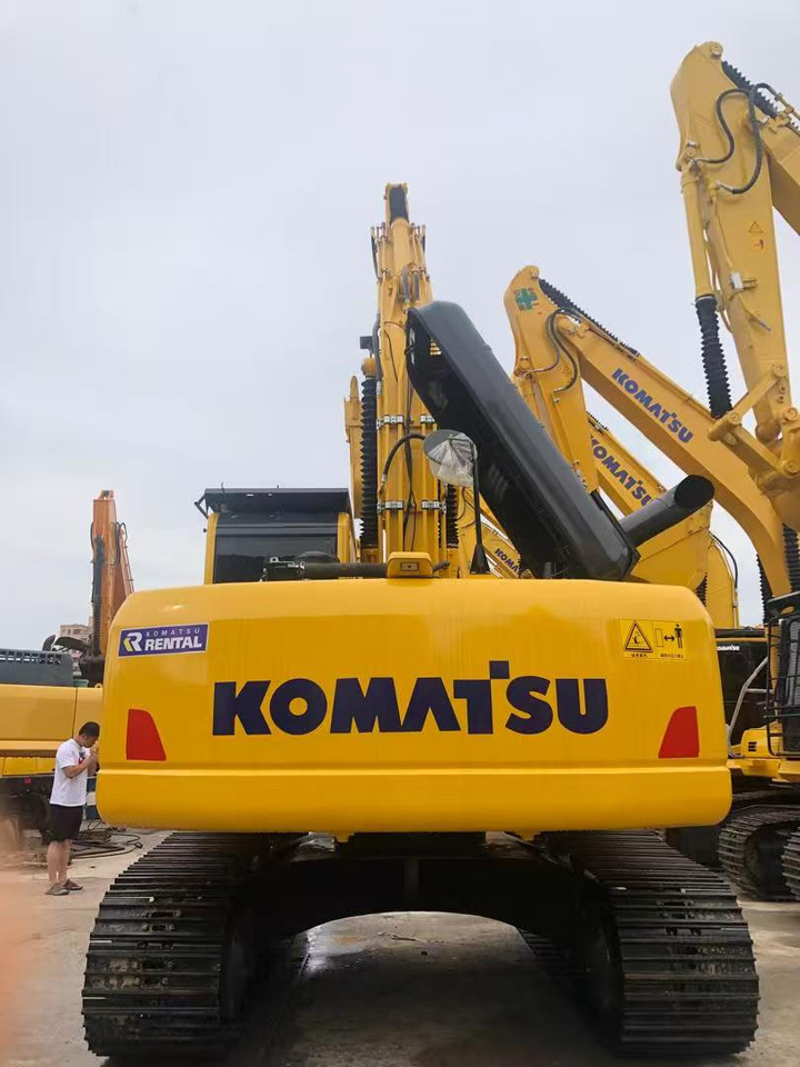 Komatsu PC220-8 - Beltegraver: bilde 2 Komatsu PC220-8 - Beltegraver: bilde 2
