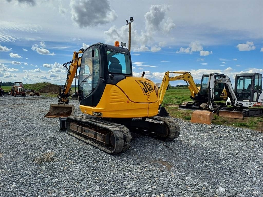 JCB 8080 pyörittäjällä - Minigraver: bilde 4 JCB 8080 pyörittäjällä - Minigraver: bilde 4