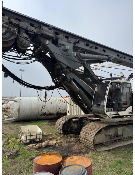 Liebherr LB 28 - Borustyr: bilde 1 Liebherr LB 28 - Borustyr: bilde 1