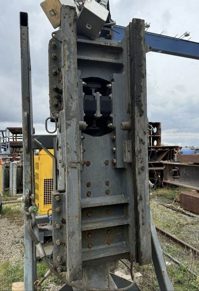 Liebherr Vibro Hammer - Hydraulisk hammer for Bygg og anlegg: bilde 2 Liebherr Vibro Hammer - Hydraulisk hammer for Bygg og anlegg: bilde 2