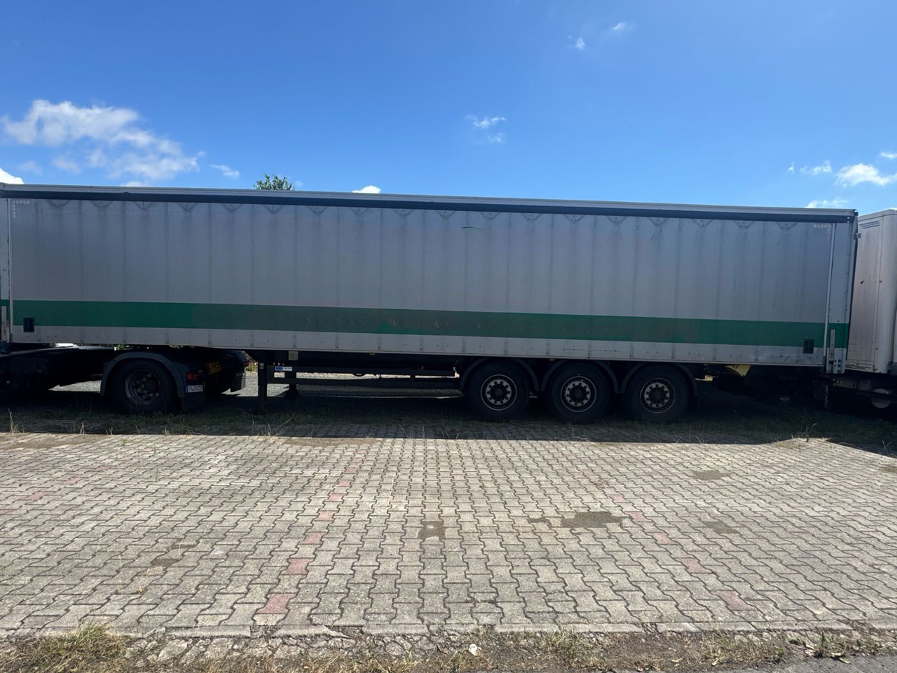 Kögel LBW/SafeServer/Lift/GT-Zertifikat - Gardintrailer: bilde 2 Kögel LBW/SafeServer/Lift/GT-Zertifikat - Gardintrailer: bilde 2