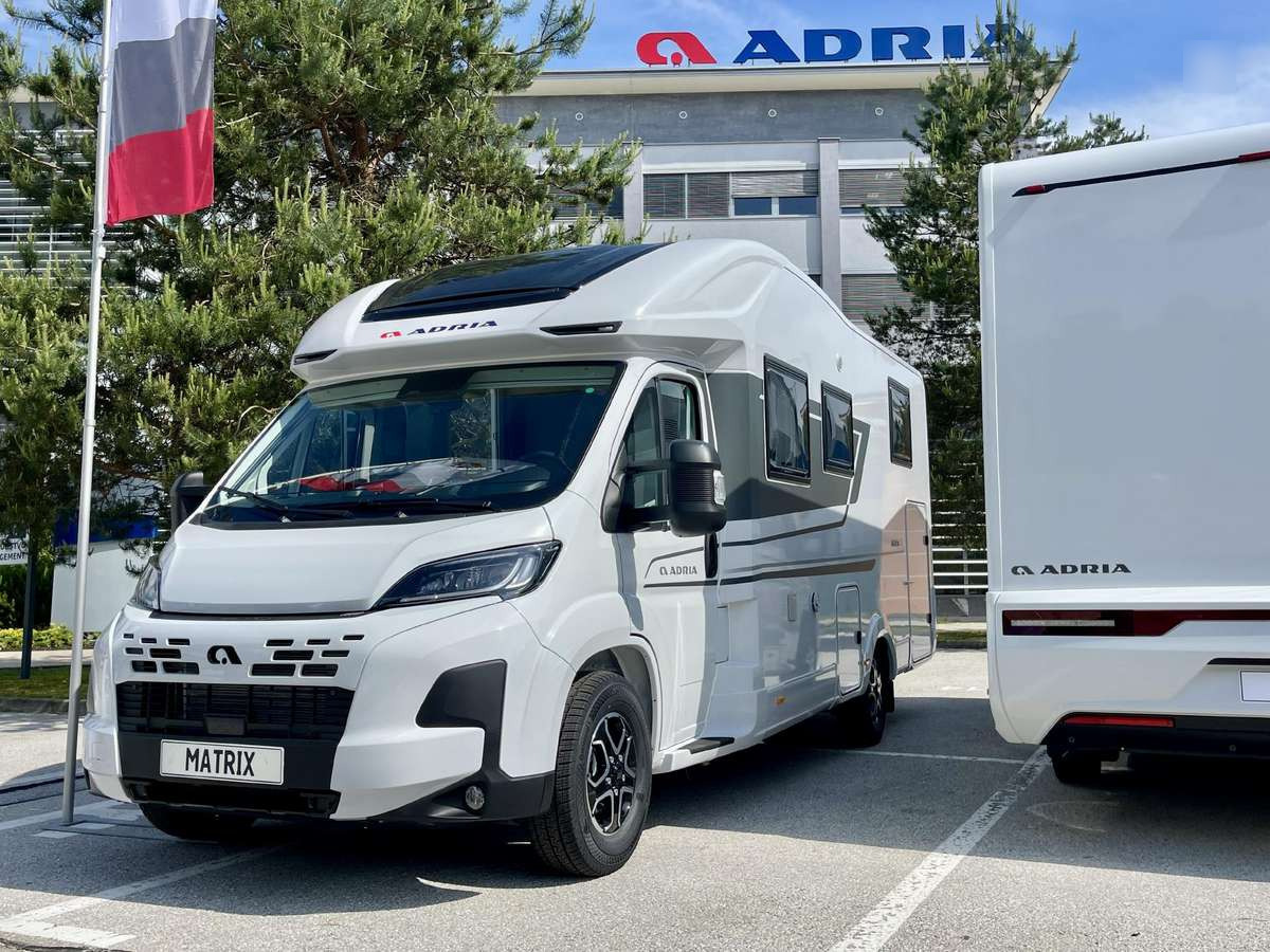 ADRIA Matrix 650 SL - Halvintegrert bobil: bilde 2 ADRIA Matrix 650 SL - Halvintegrert bobil: bilde 2