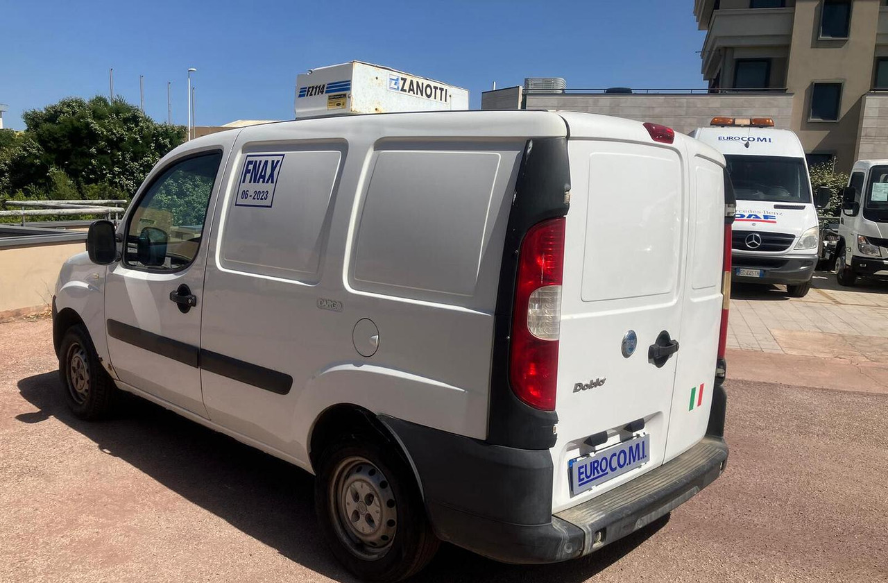 DOBLO' CON COIBENTAZIONE E GRUPPO FRIGO - Kjølebil: bilde 2 DOBLO' CON COIBENTAZIONE E GRUPPO FRIGO - Kjølebil: bilde 2