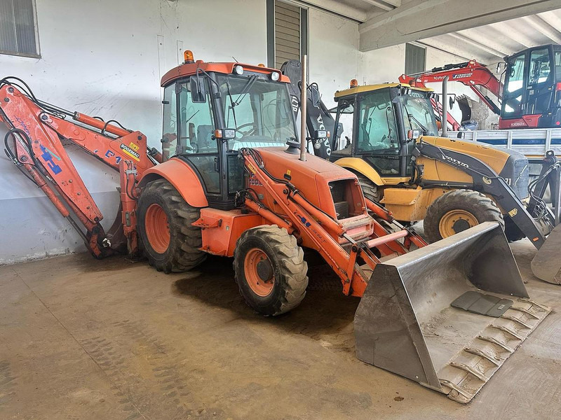 Fiat KOBELCO FB100.2 - Traktorgraver: bilde 1 Fiat KOBELCO FB100.2 - Traktorgraver: bilde 1