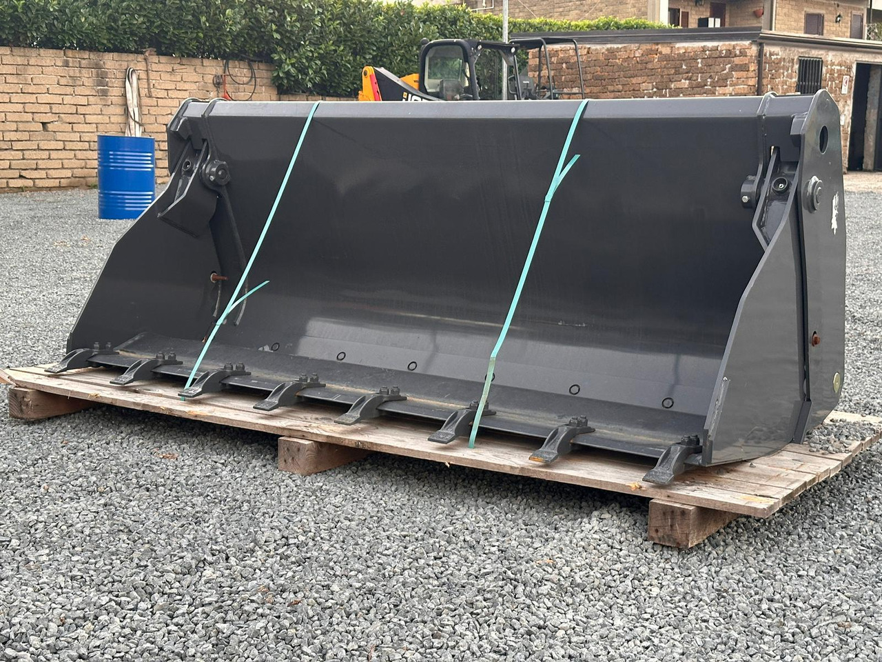 NEW HOLLAND 220 - Lasterskuffe: bilde 2 NEW HOLLAND 220 - Lasterskuffe: bilde 2