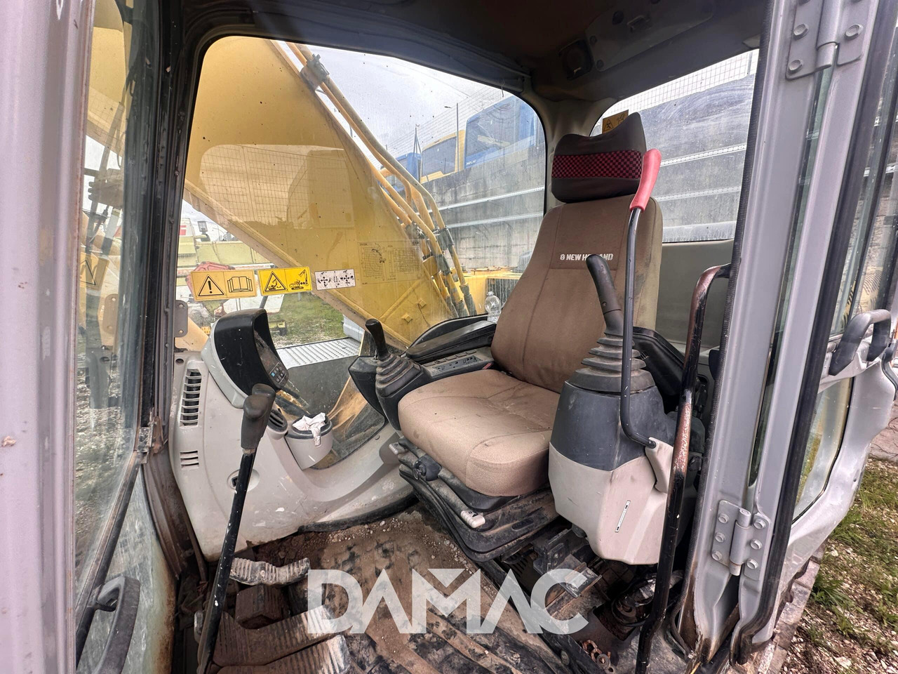 Beltegraver NEW HOLLAND E215B: bilde 11