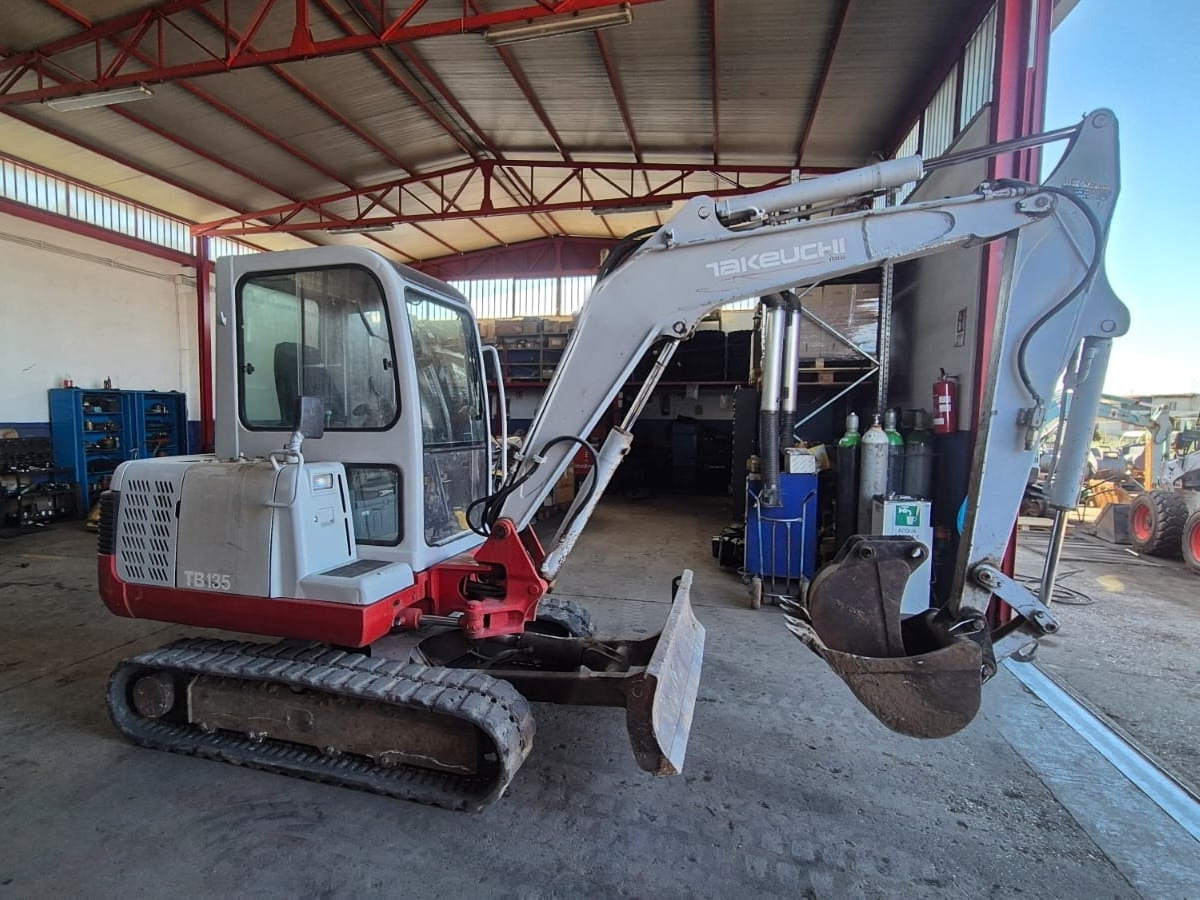 TAKEUCHI TB135 - Minigraver: bilde 1 TAKEUCHI TB135 - Minigraver: bilde 1