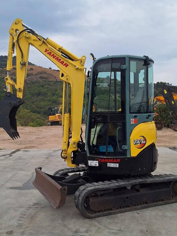YANMAR VIO30 - Minigraver: bilde 1 YANMAR VIO30 - Minigraver: bilde 1