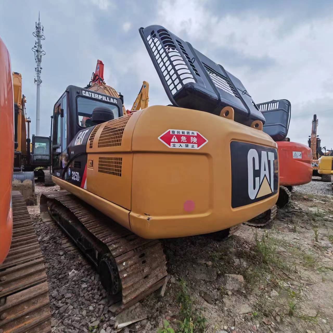 CATERPILLAR 325D2 - Beltegraver: bilde 3 CATERPILLAR 325D2 - Beltegraver: bilde 3