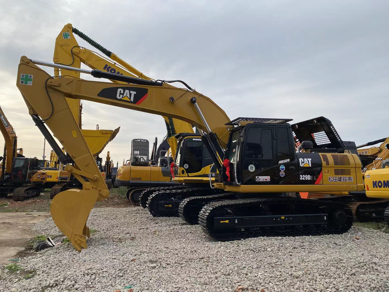 CATERPILLAR 329D2L - Beltegraver: bilde 2 CATERPILLAR 329D2L - Beltegraver: bilde 2