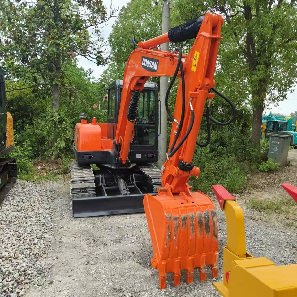 DOOSAN DH60 - Beltegraver: bilde 3 DOOSAN DH60 - Beltegraver: bilde 3