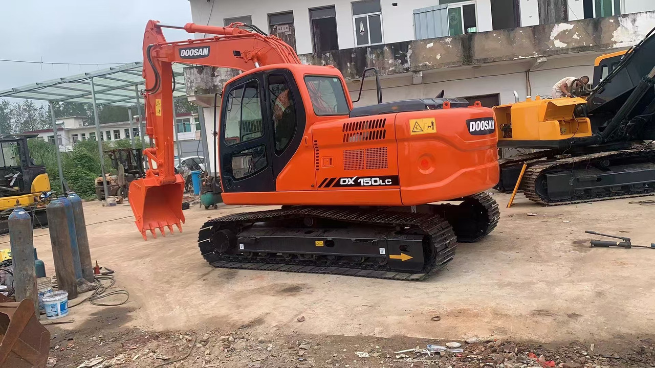 DOOSAN DX150 - Beltegraver: bilde 1 DOOSAN DX150 - Beltegraver: bilde 1