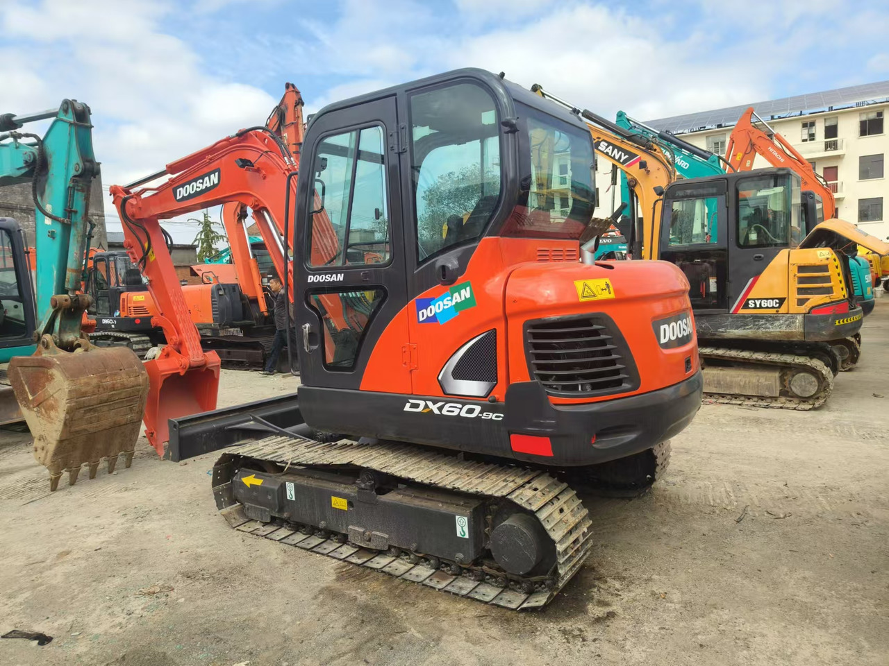 DOOSAN DX60 - Gravemaskin: bilde 1 DOOSAN DX60 - Gravemaskin: bilde 1