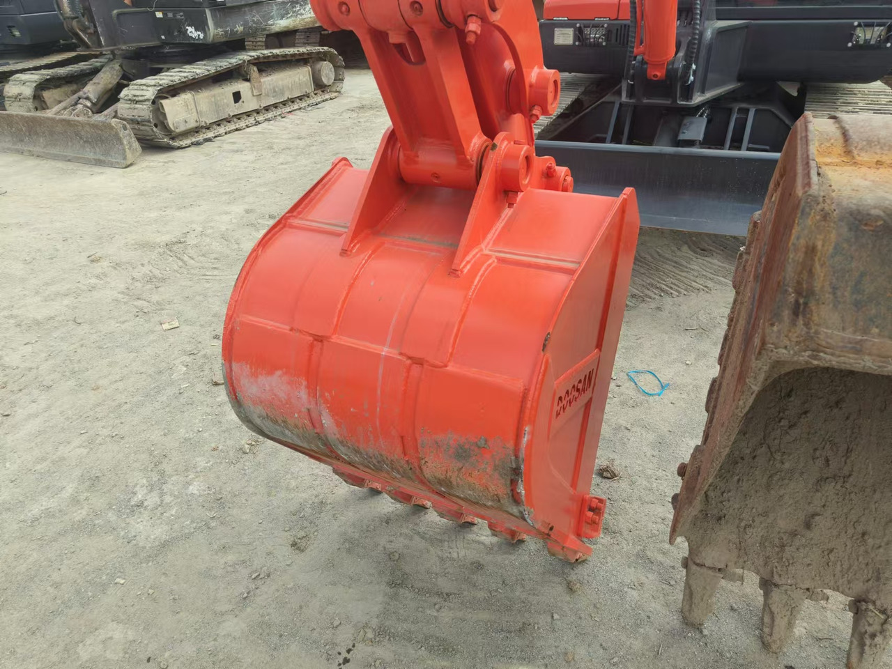 DOOSAN DX60 - Gravemaskin: bilde 5 DOOSAN DX60 - Gravemaskin: bilde 5
