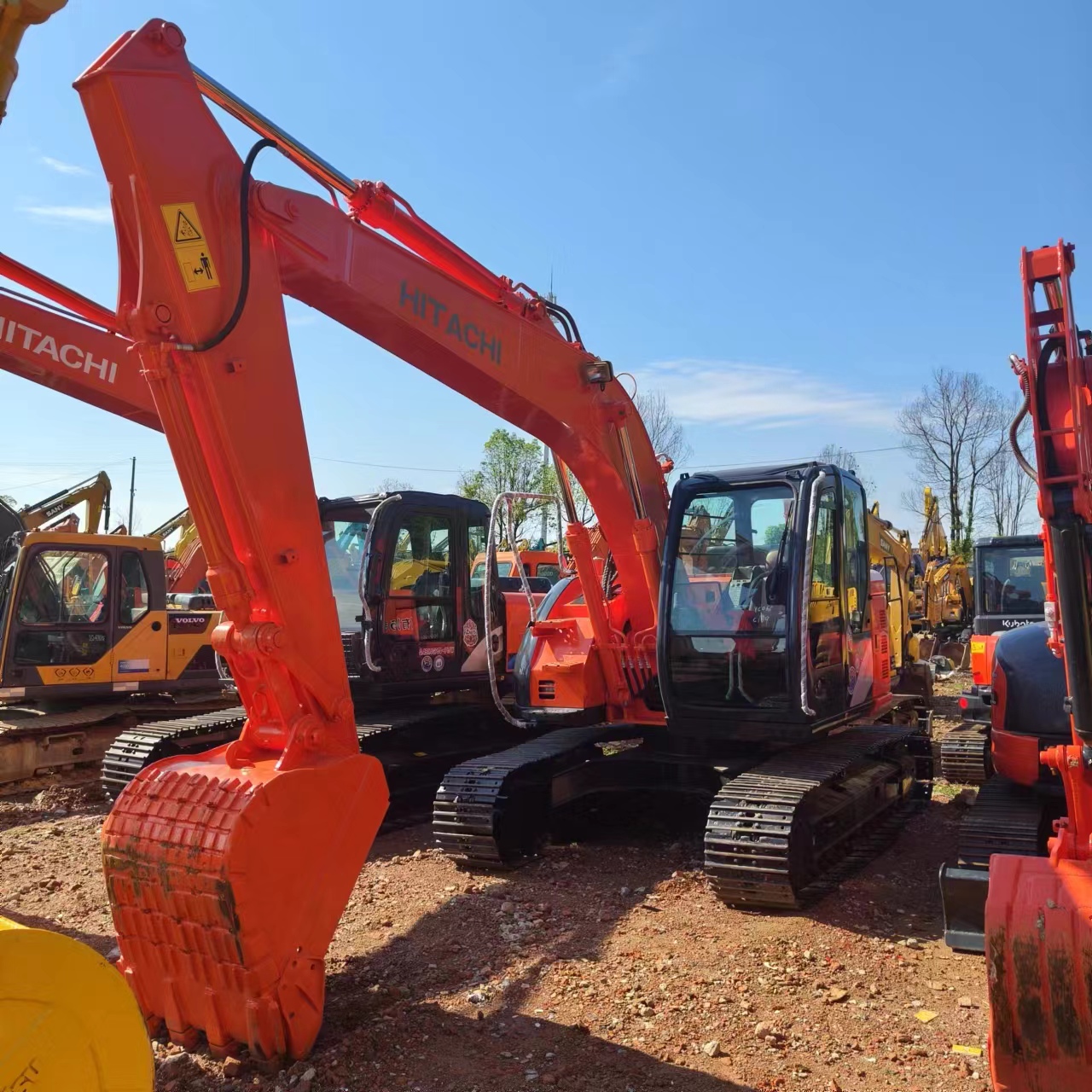 HITACHI ZX135 - Beltegraver: bilde 1 HITACHI ZX135 - Beltegraver: bilde 1