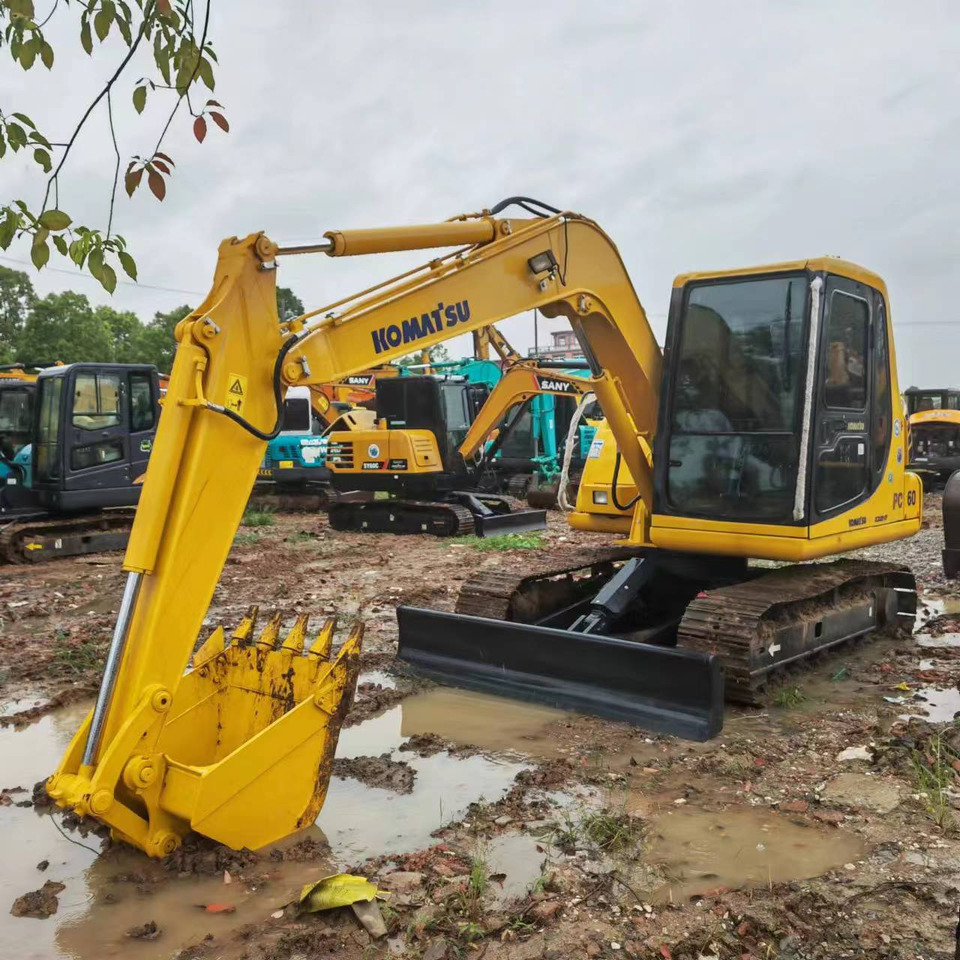 KOMATSU PC60-7 - Beltegraver: bilde 2 KOMATSU PC60-7 - Beltegraver: bilde 2