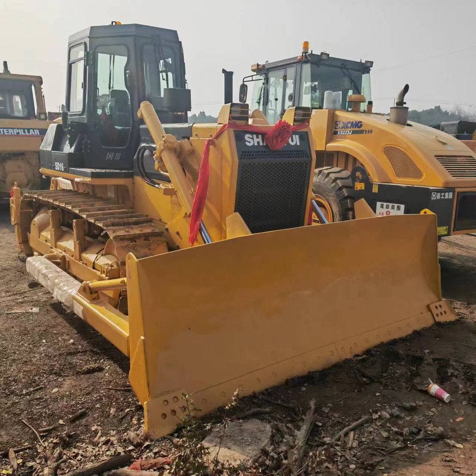 Bulldozer SHANTUI SD16: bilde 8