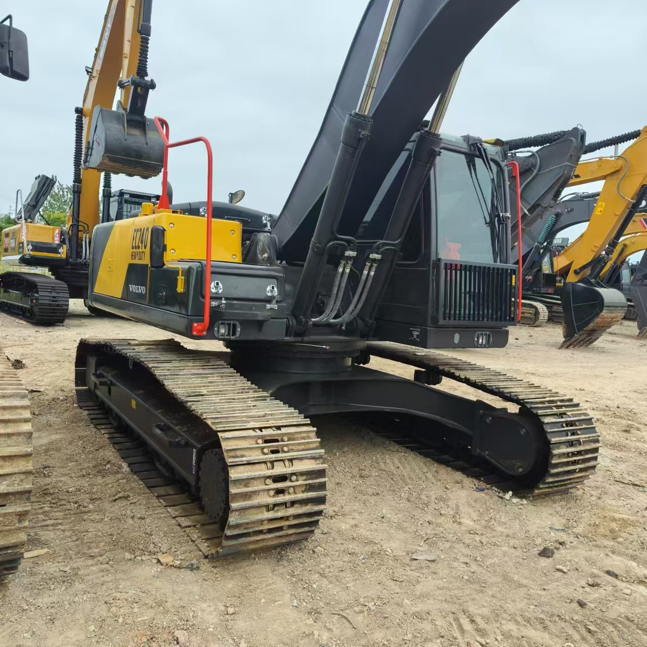 VOLVO EC240 - Beltegraver: bilde 4 VOLVO EC240 - Beltegraver: bilde 4
