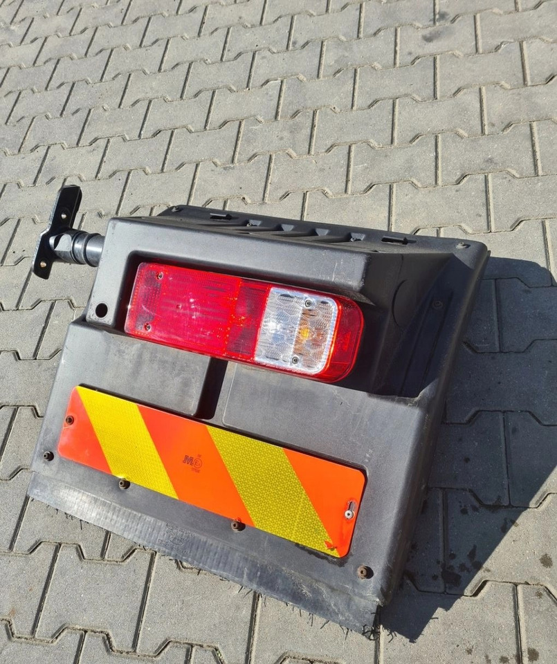 BŁOTNIK KOMPLETNY PRAWY TYŁ LAMPA CHLAPACZ MOCOWANIE FORD F-MAX CARGO - Fløy: bilde 2 BŁOTNIK KOMPLETNY PRAWY TYŁ LAMPA CHLAPACZ MOCOWANIE FORD F-MAX CARGO - Fløy: bilde 2