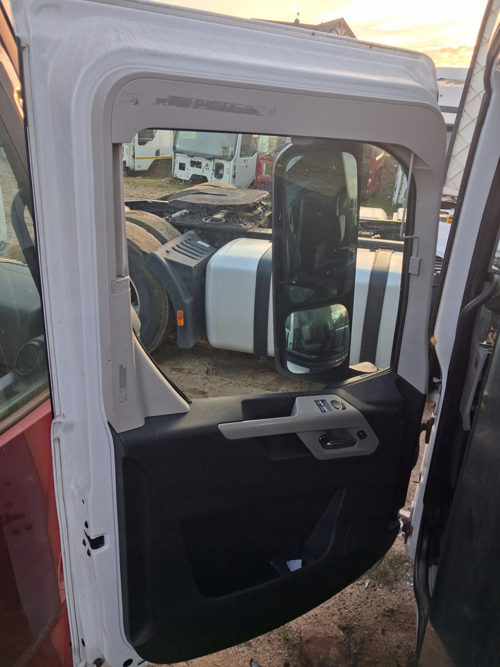 FORD KOMPLETNE LEWE FORD F-MAX 500 TRUCKS EURO 6 - Dør og deler: bilde 4 FORD KOMPLETNE LEWE FORD F-MAX 500 TRUCKS EURO 6 - Dør og deler: bilde 4