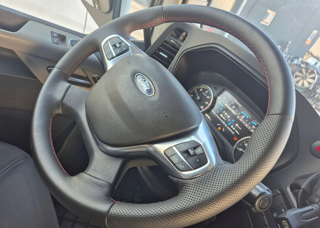FORD WIELOFUNKCYJNA - Ratt: bilde 2 FORD WIELOFUNKCYJNA - Ratt: bilde 2