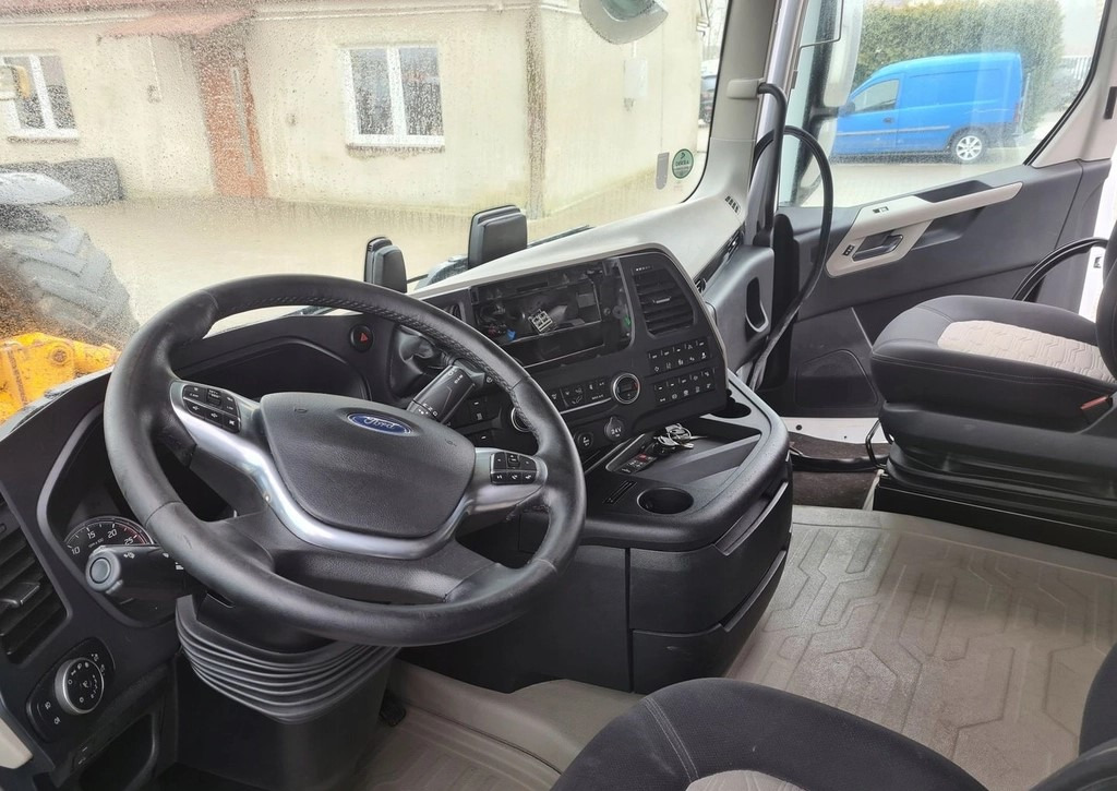 Førerhus KOMPLETNA FORD F-MAX TRUCKS CARGO 500: bilde 13