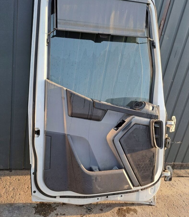RENAULT DRZWI KOMPLETNE LEWE RENAULT GAMA T K C RANGE - Dør og deler for Lastebil: bilde 3 RENAULT DRZWI KOMPLETNE LEWE RENAULT GAMA T K C RANGE - Dør og deler for Lastebil: bilde 3