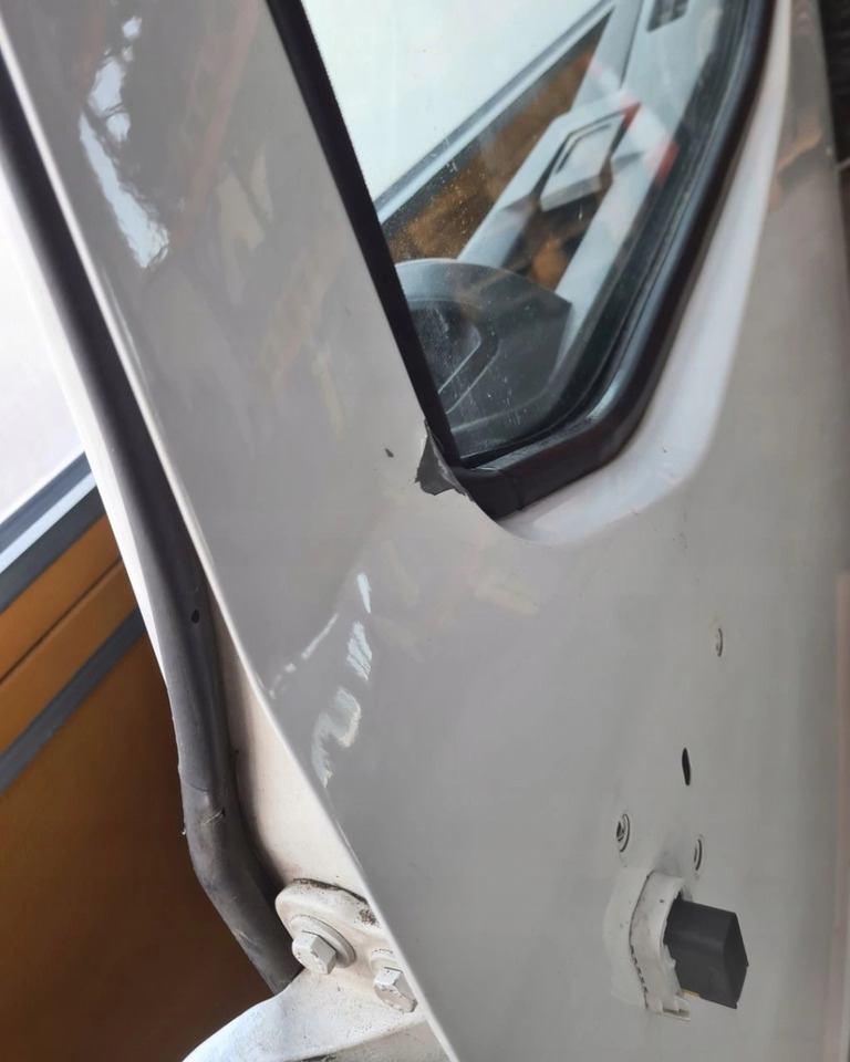 RENAULT DRZWI KOMPLETNE LEWE RENAULT GAMA T RANGE - Dør og deler for Lastebil: bilde 3 RENAULT DRZWI KOMPLETNE LEWE RENAULT GAMA T RANGE - Dør og deler for Lastebil: bilde 3