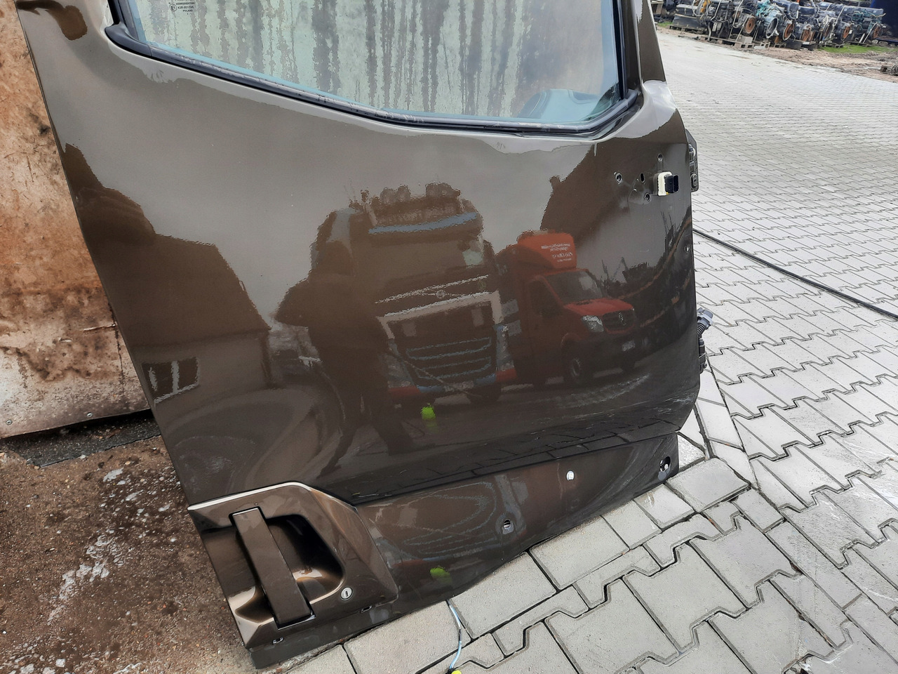 RENAULT DRZWI KOMPLETNE PRAWE RENAULT GAMA T RANGE - Dør og deler for Lastebil: bilde 4 RENAULT DRZWI KOMPLETNE PRAWE RENAULT GAMA T RANGE - Dør og deler for Lastebil: bilde 4