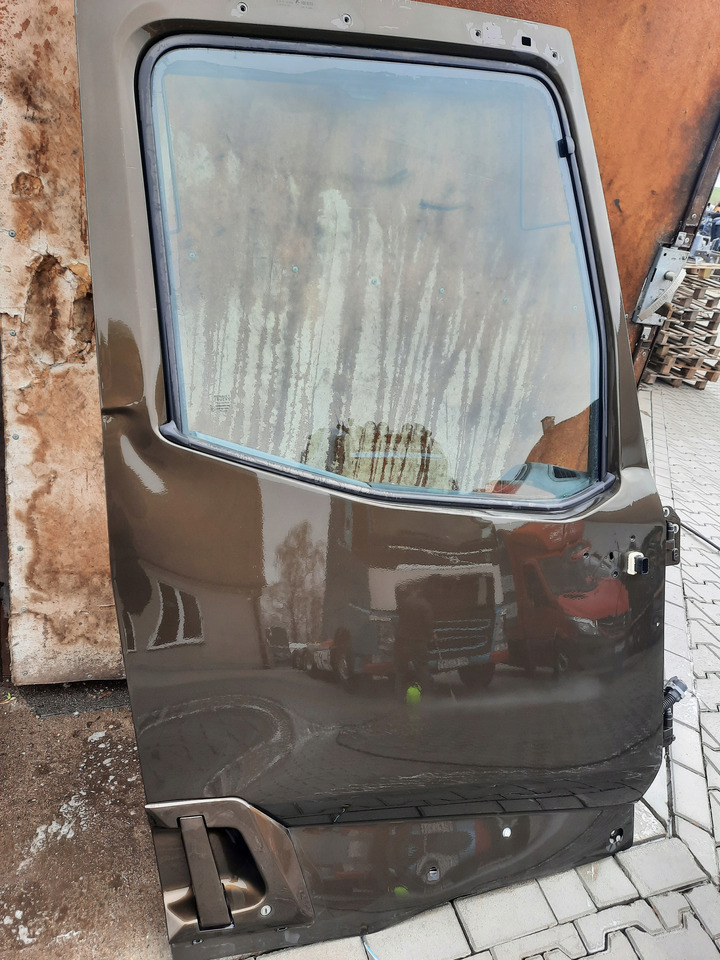 RENAULT DRZWI KOMPLETNE PRAWE RENAULT GAMA T RANGE - Dør og deler for Lastebil: bilde 1 RENAULT DRZWI KOMPLETNE PRAWE RENAULT GAMA T RANGE - Dør og deler for Lastebil: bilde 1