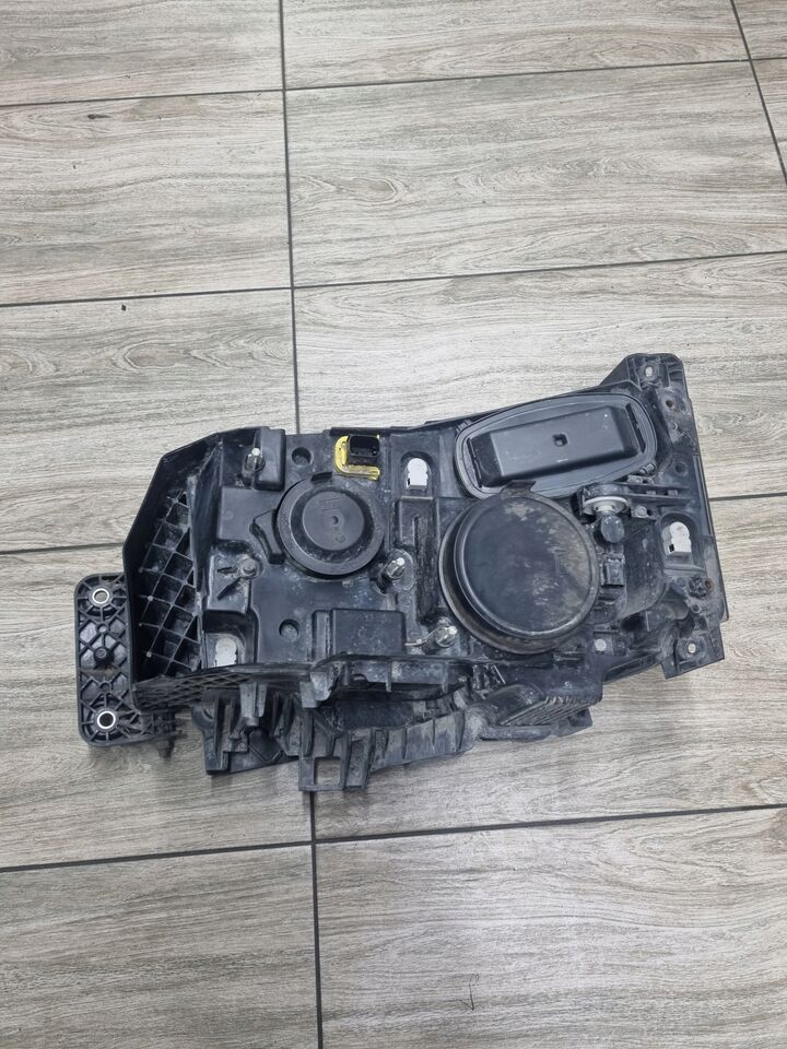 RENAULT LAMPA PRAWA REFLEKTOR RENAULT GAMA T RANGE ORYGINAŁ - Frontlys for Lastebil: bilde 4 RENAULT LAMPA PRAWA REFLEKTOR RENAULT GAMA T RANGE ORYGINAŁ - Frontlys for Lastebil: bilde 4