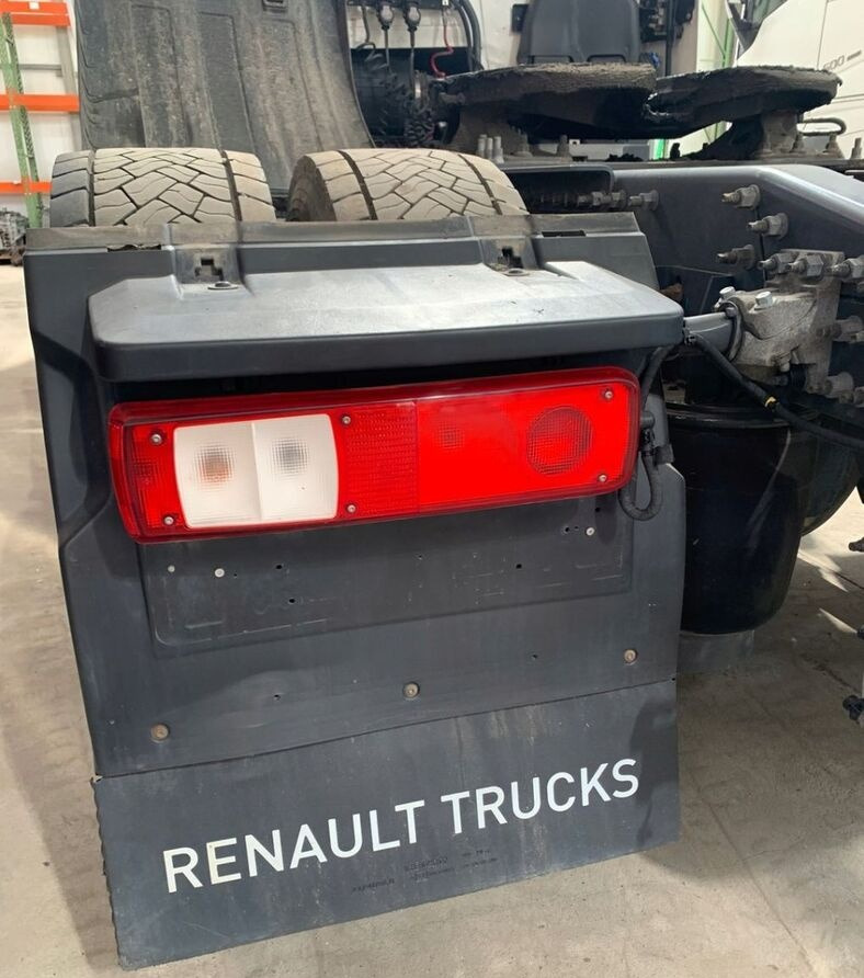 Renault BŁOTNIK LEWY TYŁ KOMPLETNY RENAULT GAMA T C RANGE - Fløy for Lastebil: bilde 2 Renault BŁOTNIK LEWY TYŁ KOMPLETNY RENAULT GAMA T C RANGE - Fløy for Lastebil: bilde 2