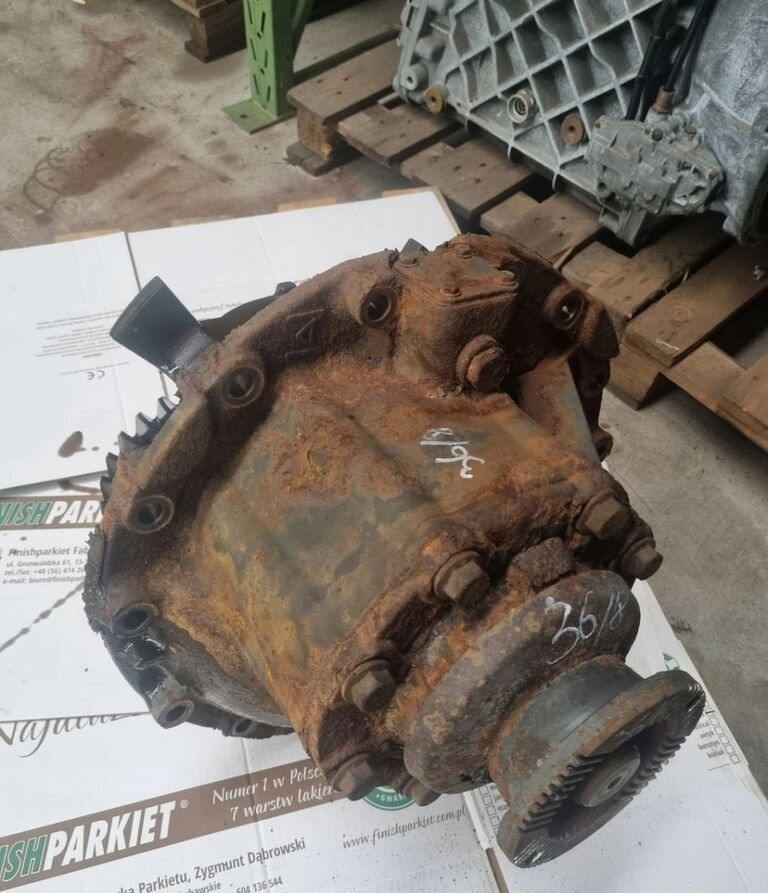 Renault WKŁAD MOSTU DYFER GŁÓWKA MIDLUM DXI VOLVO FL R22.5 4.75 38/8 Meritor RENAULT MIDLUM DXI VOLVO FL R22.5 4.75 38/8 - Differensial for Lastebil: bilde 1 Renault WKŁAD MOSTU DYFER GŁÓWKA MIDLUM DXI VOLVO FL R22.5 4.75 38/8 Meritor RENAULT MIDLUM DXI VOLVO FL R22.5 4.75 38/8 - Differensial for Lastebil: bilde 1