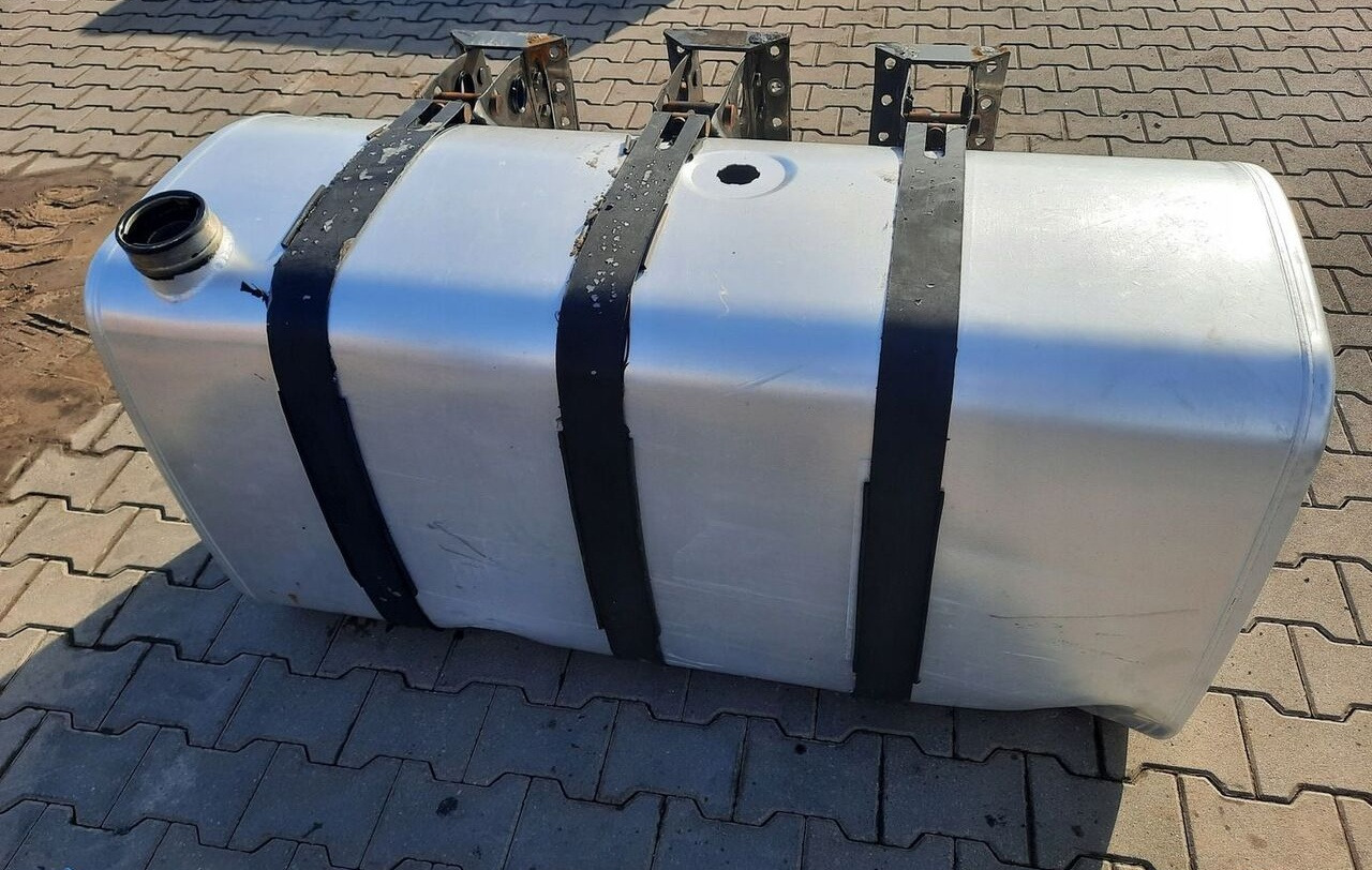 Renault ZBIORNIK PALIWA VOLVO FH4 FM4 FMX 140/70/70 21655313 - Drivstofftank for Lastebil: bilde 1 Renault ZBIORNIK PALIWA VOLVO FH4 FM4 FMX 140/70/70 21655313 - Drivstofftank for Lastebil: bilde 1