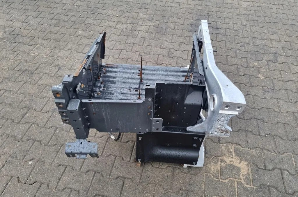 SKRZYNKA AKUMULATORÓW PODWÓJNA NA 4 AKUMULATORY VOLVO FH 4 FM 4 FMX 4 - Batteri: bilde 1 SKRZYNKA AKUMULATORÓW PODWÓJNA NA 4 AKUMULATORY VOLVO FH 4 FM 4 FMX 4 - Batteri: bilde 1