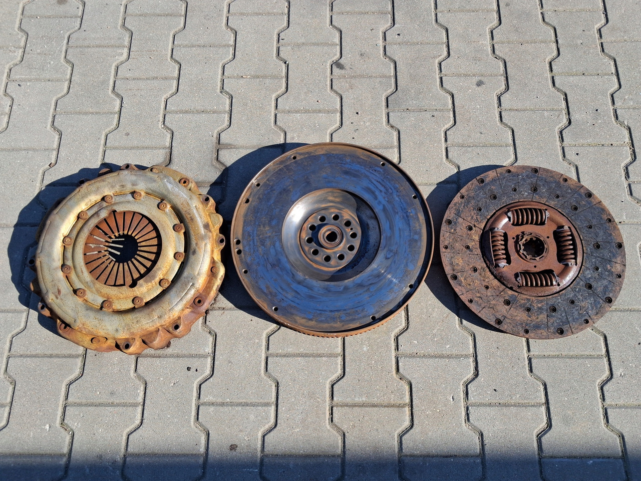 SPRZĘGŁO KOMPLETNE VOLVO FL FE D5K RENAULT GAMA D DTI 5 EURO 6 - Clutch og deler: bilde 1 SPRZĘGŁO KOMPLETNE VOLVO FL FE D5K RENAULT GAMA D DTI 5 EURO 6 - Clutch og deler: bilde 1