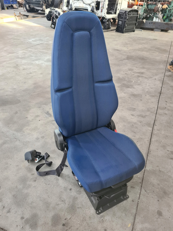 VOLVO FOTEL PASAŻERA PNEUMATYCZNY PRAWY VOLVO FH 5 FM 5 - Sete for Lastebil: bilde 1 VOLVO FOTEL PASAŻERA PNEUMATYCZNY PRAWY VOLVO FH 5 FM 5 - Sete for Lastebil: bilde 1