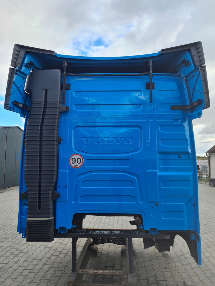 VOLVO KABINA KOMPLETNA VOLVO FH 5 EURO 6 I-SAVE GLOBETROTTER - Førerhus for Kapellbil: bilde 4 VOLVO KABINA KOMPLETNA VOLVO FH 5 EURO 6 I-SAVE GLOBETROTTER - Førerhus for Kapellbil: bilde 4