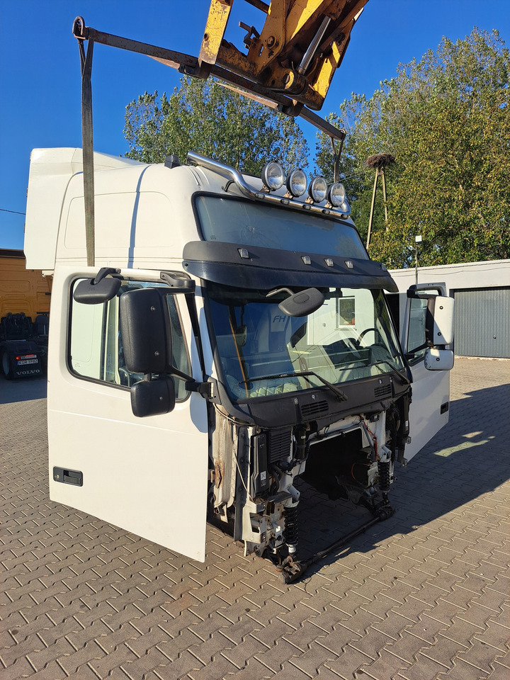VOLVO KOMPLETNA FH 12 13 XL WYSOKA AUTOMAT - Førerhus for Lastebil: bilde 1 VOLVO KOMPLETNA FH 12 13 XL WYSOKA AUTOMAT - Førerhus for Lastebil: bilde 1