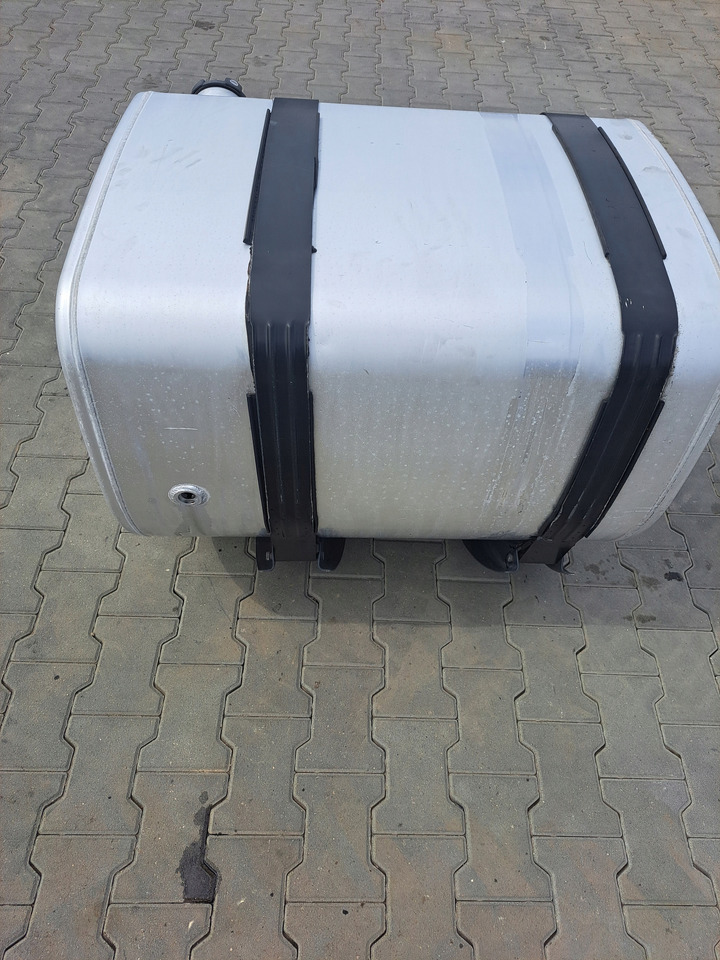 VOLVO ZBIORNIK PALIWA RENAULT GAMA RANGE T VOLVO FH 4 FM 4 90/70/70 365L - Drivstofftank for Lastebil: bilde 5 VOLVO ZBIORNIK PALIWA RENAULT GAMA RANGE T VOLVO FH 4 FM 4 90/70/70 365L - Drivstofftank for Lastebil: bilde 5