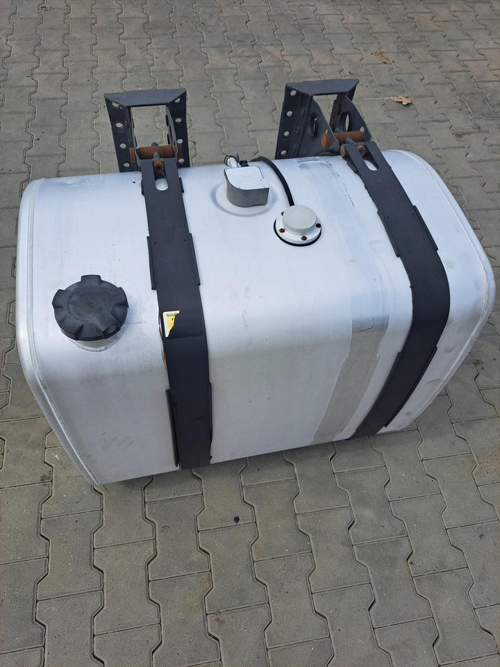 VOLVO ZBIORNIK PALIWA RENAULT GAMA RANGE T VOLVO FH 4 FM 4 90/70/70 365L - Drivstofftank for Lastebil: bilde 1 VOLVO ZBIORNIK PALIWA RENAULT GAMA RANGE T VOLVO FH 4 FM 4 90/70/70 365L - Drivstofftank for Lastebil: bilde 1
