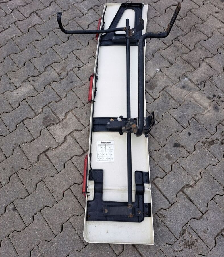 Volvo OWIEWKA LEWA SPOILER ZAKABINOWY VOLVO FH 12 13 - Aerodynamikk/ Spoiler for Lastebil: bilde 5 Volvo OWIEWKA LEWA SPOILER ZAKABINOWY VOLVO FH 12 13 - Aerodynamikk/ Spoiler for Lastebil: bilde 5