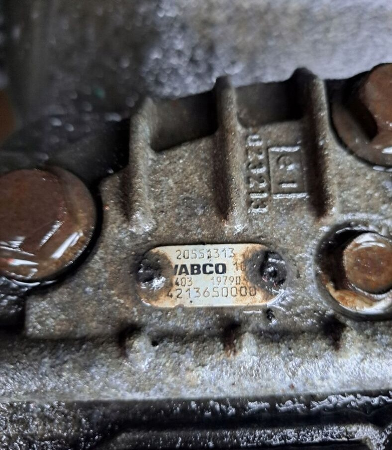 WABCO ELEKTRONIKA WYBIERAKA SKRZYNI BIEGÓW " VT " VOLVO FH FM RENAULT - Styreenhet for Lastebil: bilde 1 WABCO ELEKTRONIKA WYBIERAKA SKRZYNI BIEGÓW " VT " VOLVO FH FM RENAULT - Styreenhet for Lastebil: bilde 1